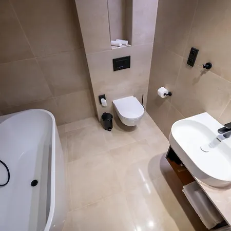 מלון Nobilis - Mlada Boleslav 4*