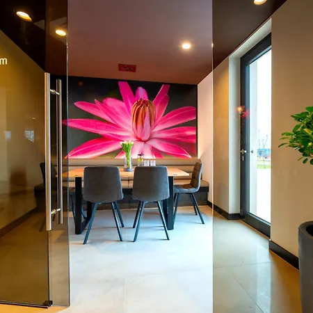 Nobilis - Mlada Boleslav Hotel 4*